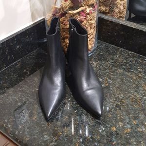 Veronica Beard Filomena Bootie BLACK POINTY LEATHER KITTEN 8M NEW